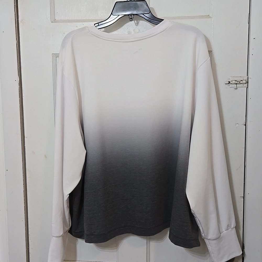 Under Armour White and Gray Ombre Long Sleeve Rival Gradient Terry Crew - Picture 6 of 6
